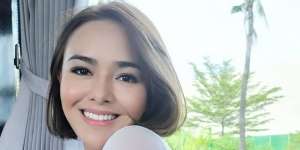 Cuma Pakai Kaus, Harga Baju Amanda Manopo Sulit Dipercaya