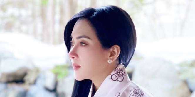 Cantiknya Syahrini Pakai Yukata, Warganet Sebut Aura Keibuan Makin Terpancar