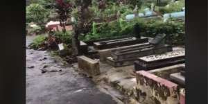 Bikin Merinding, Viral Suara Wanita Menangis Histeris di Makam Sepi