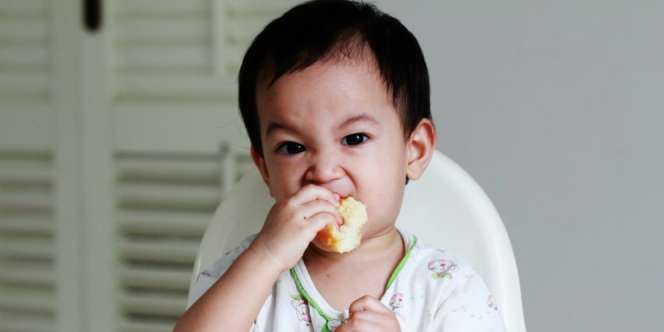 Berikan Asupan Penjaga Imunitas Saat Si Kecil Terserang Flu dan Demam