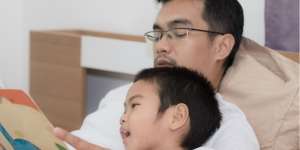 Kecerdasan Emosi Anak Lelaki yang Penting Diajarkan Ayah