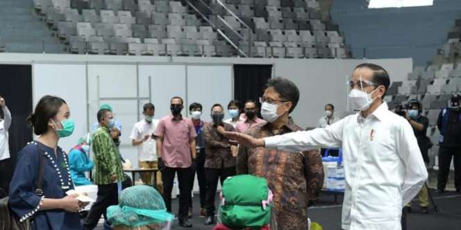 Jokowi: Vaksinasi Untuk Pelayanan Publik Mulai Minggu Depan