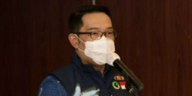 Unggah Foto Ijazah SMP, Wajah Ridwan Kamil Jadi Sorotan