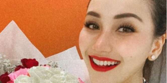 Ayu Ting Ting Buka Suara Soal Pembatalan Pernikahan, Lihat Videonya