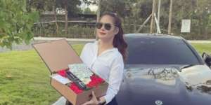 Baru Kenal Seminggu, Cucu Mantan Wapres Ini Dapat Hadiah Rp2,5 M dari Kekasih