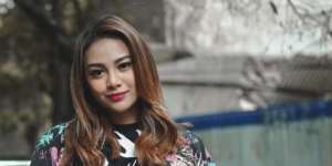 Langsung Umumkan Positif Covid-19, Ini Permintaan Aurel Hermansyah