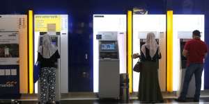 Buruan Ganti! Masa Berlaku Kartu ATM Magnetic Stripe Berakhir Tahun Ini