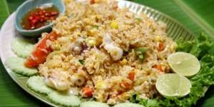 Sedapnya Nasi Goreng Cumi Asin, Bikinnya Gampang!