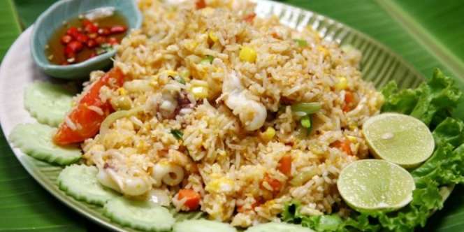 Sedapnya Nasi Goreng Cumi Asin, Bikinnya Gampang!