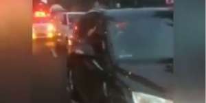 Viral Ambulans Bawa Pasien Covid-19 di Bandung Tak Diberi Jalan Pengguna Mobil