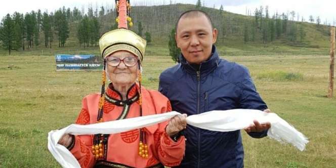 Traveller Sejati! Nenek 90 Tahun Ini Keliling Dunia Seorang Diri