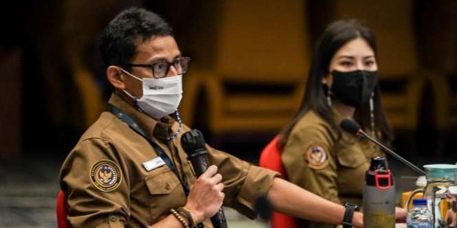 Sandiaga Dorong Vaksinasi Pelaku Sektor Parekraf Jadi Prioritas