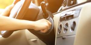 Sebelum Jalan, Jangan Lupa Panaskan Mesin Mobil