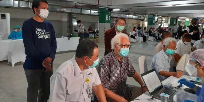 Tokoh Lintas Agama Divaksin di Masjid Istiqlal