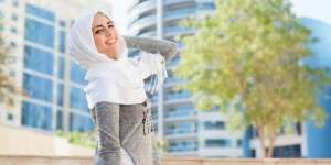 Wajib Punya! 5 Fashion Item Buat Musim Panas