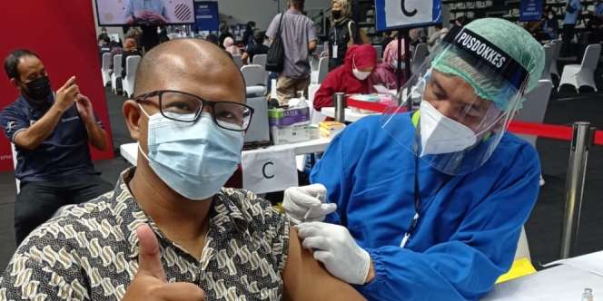 Program Vaksinasi Covid-19 Bergulir, Jurnalis KLY Terima Suntikan Pertama
