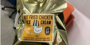Viral Ayam Goreng Krispy, Dikira Daging Saat Digigit Bikin Kaget
