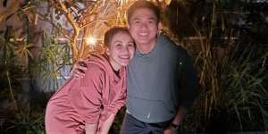 Alasan Ayu Ting Ting Tak Hapus Video Adit Jayusman