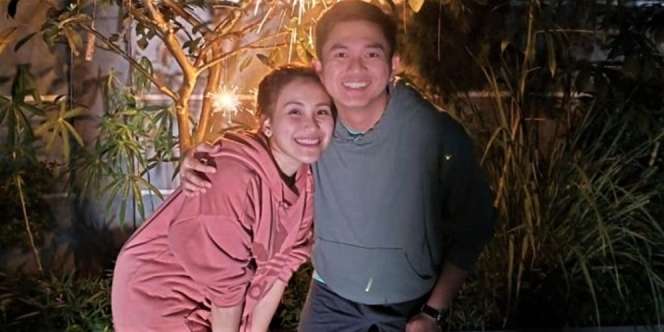 Alasan Ayu Ting Ting Tak Hapus Video Adit Jayusman