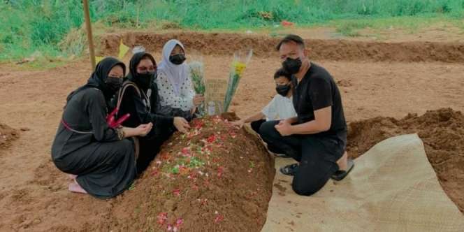 Innalillaahi, Vicky Prasetyo Mendapat Kabar Duka