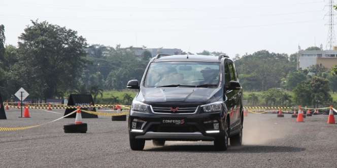 Insentif Pajak 0 Persen, Harga Mobil Wuling Confero S Turun Belasan Juta