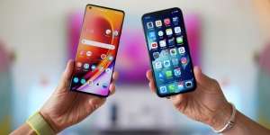 Alasan Orang Terkaya Sejagat Bill Gates Pilih Android Ketimbang iPhone