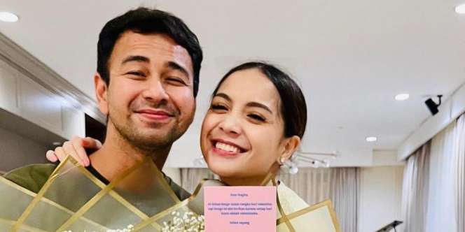 Kece Banget Outfit Nagita Slavina saat Berkuda