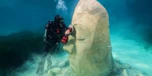 Sensasi Menyelam di Museum Seni Bawah Air Kota Cannes Prancis