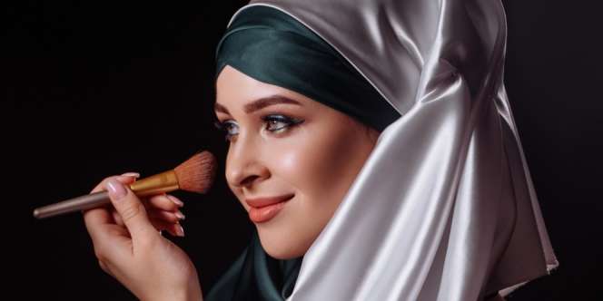 Langkah Mendapatkan Tampilan Glassy Blush yang Sempurna