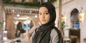 Gaya HOTD Selebgram Jihan Salsabila, Calon Istri Ustaz Syam