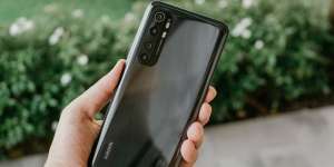 Xiaomi Siapkan Ponsel Fast Charging 200W