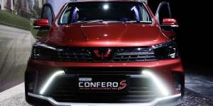Melihat Perubahan Wuling Confero S Terbaru