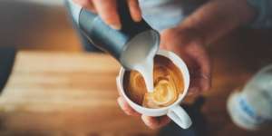 Pilihan Susu Terbaik untuk Campuran Kopi