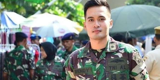 Pernah Jadi Artis, Ini Potret Terbaru Rendy Meidiyanto Muncul di Kapal Perang