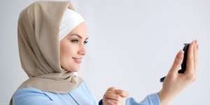 Tips Memilih Foundation untuk Kulit Kombinasi