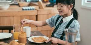 Tak Sarapan Bisa Bikin Pingsan, Bantu Anak Mengenali Penyebabnya