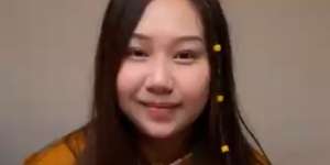 Sosok Youtuber Sisca Kohl yang Viral Makan Nasi Padang Campur Es Krim