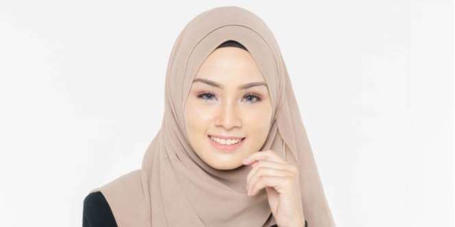 4 Jenis Minyak Wajah yang Dapat Menyamarkan Tanda Penuaan