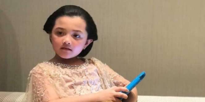 Pakai Konde Saat Siraman Aurel, Warganet Juluki Arsy 'Kanjeng Mami'