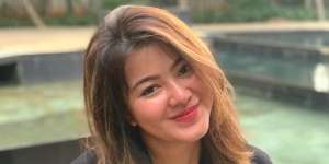 Ungkapan Hati Mantan Istri Zumi Zola, Sherrin Tharia, yang Telah Lepas Hijab