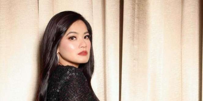 Tampil Berponi, Titi Kamal Bikin Pangling!
