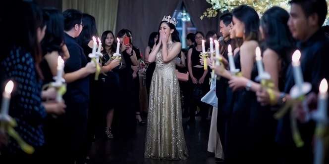 Potret Bathari Bayu Putri, Anak Mantan Ajudan SBY yang Cantik dan Modis Abis