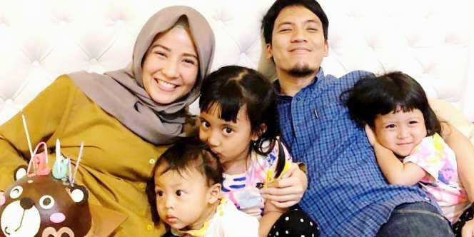 Ulang Tahun, Doa Putri Sulung Bikin Desta Mahendra Malu: Semoga Ayah Sholat Lagi