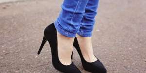 6 Alasan Jangan Buang Skinny Jeans Kesayanganmu
