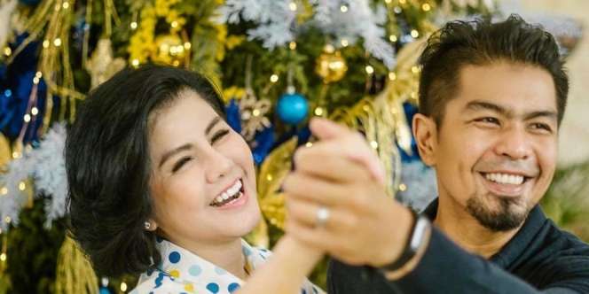 Ceritakan Masalah Rumah Tangganya ke Hotman Paris, Ibu Bams Menangis