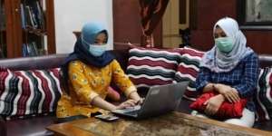 Kisah Risqi Nabila, Gadis 15 Tahun yang Diterima di Kedokteran Unair