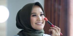 Tips Membuat Riasan Tahan Lama Pada Kulit Berminyak