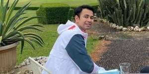 Sultan mah Bebas, Potret Raffi Ahmad Bikin Lapangan Golf