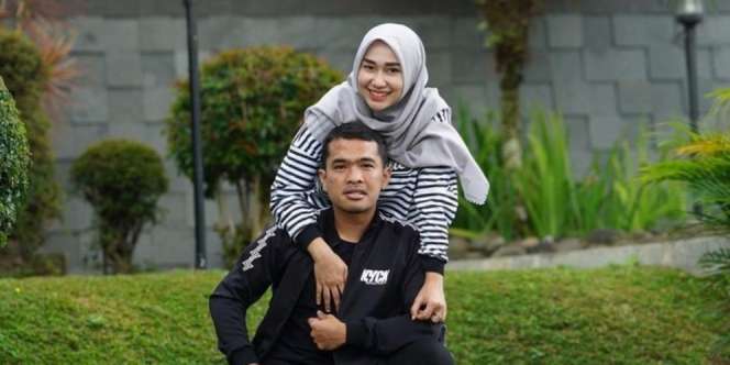 Potret Keluarga Bos Handphone Putra Siregar, Istrinya Cantik Banget