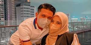 Selamat! Setelah 10 Tahun Menikah, Zaskia Sungkar Lahirkan Anak Pertama